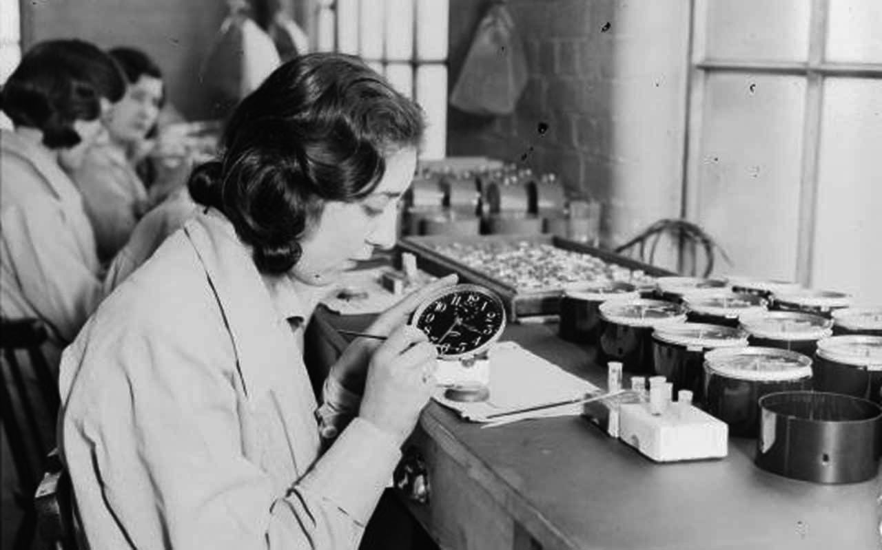 Las "radium girls": las olvidadas chicas muertas por una intoxicación radiactiva en una fábrica